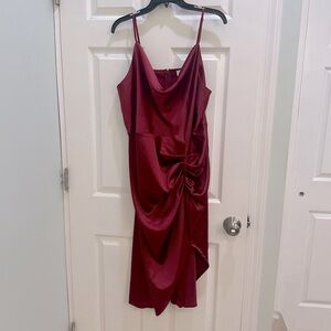 NWT- Kim Curvy midi size 16 satin dress